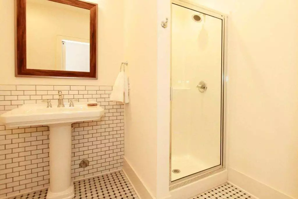 105-Mews-Way-03202624297259