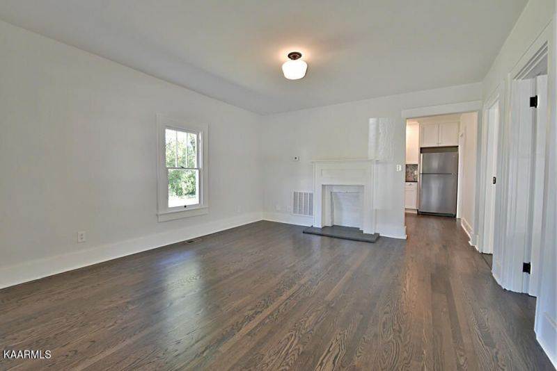 2014-E-Glenwood-Ave-2609288042000000-o