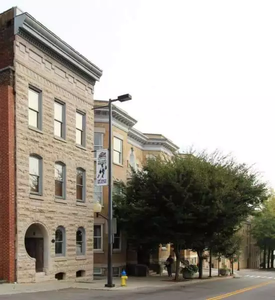 20181026222130399216000000-o