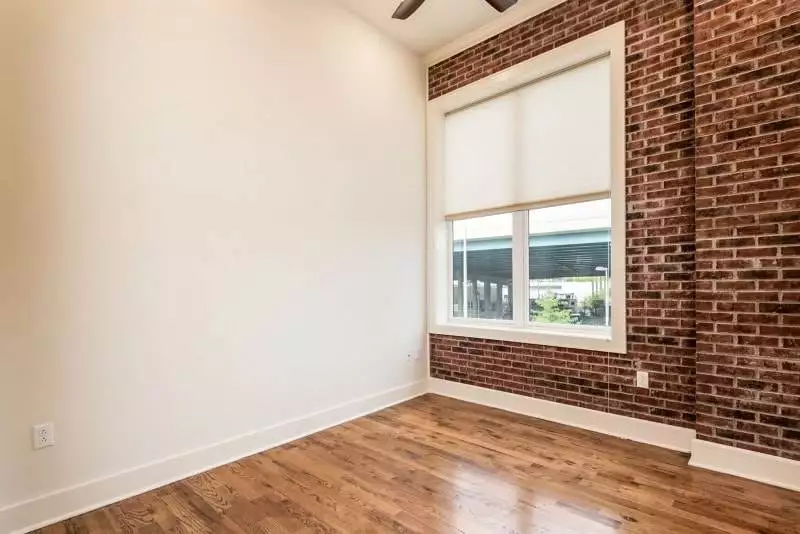 355_Ogden-208_114