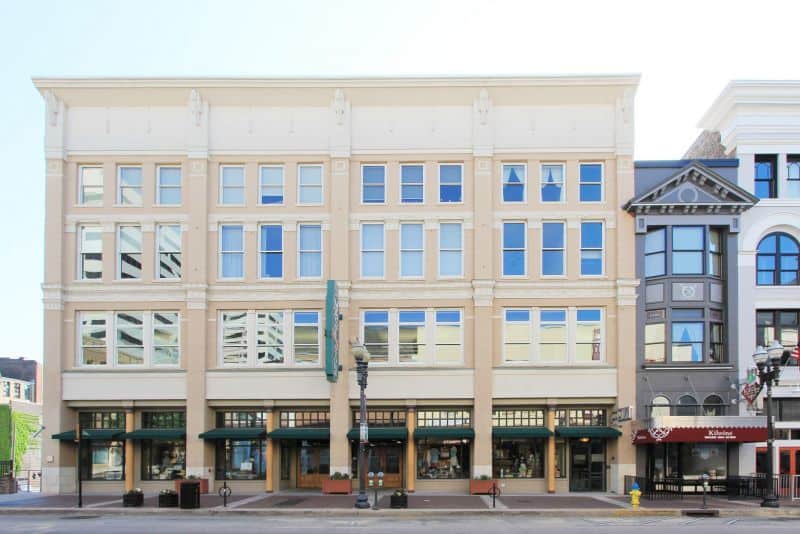 402-S-Gay-St-405-01