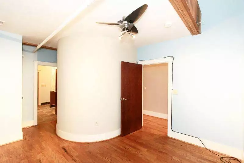 402-S-Gay-St-405-15