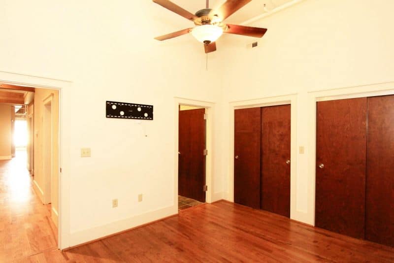 402-S-Gay-St-405-20