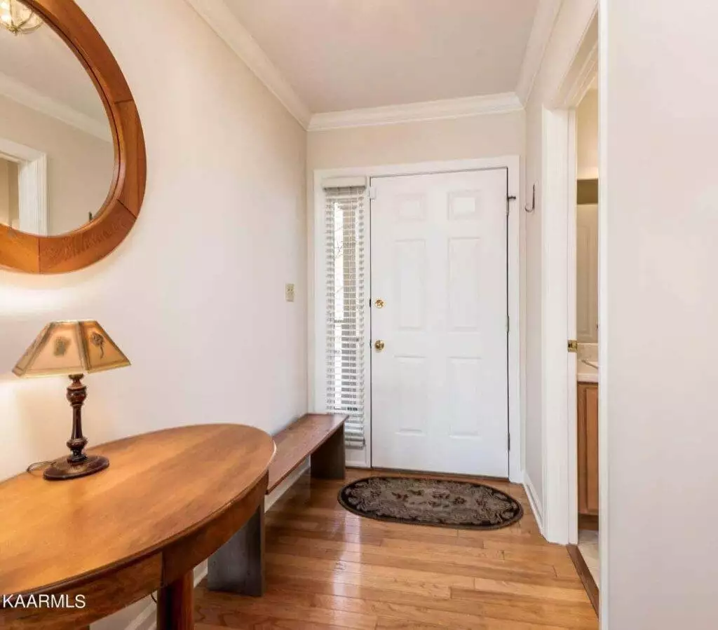 526-Riverfront-Way-2119202221