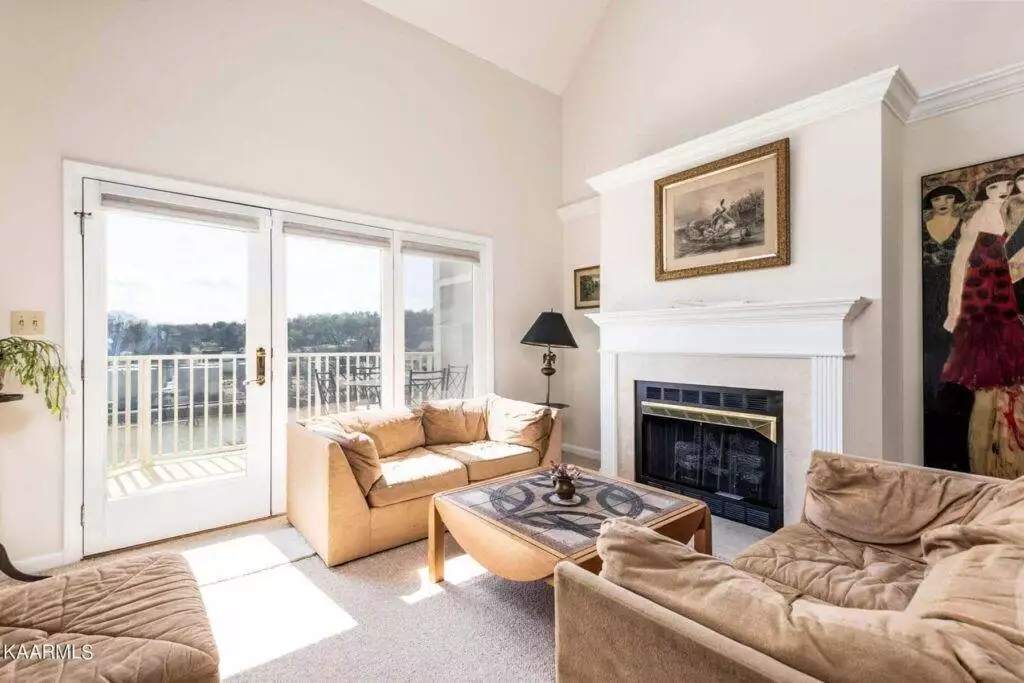 526-Riverfront-Way-2140705910