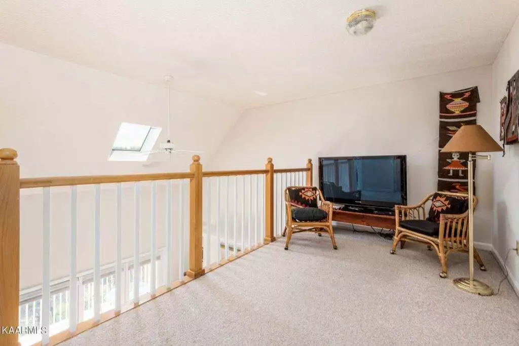 526-Riverfront-Way-2920663891