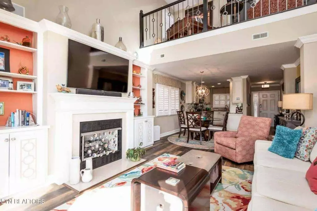 550-Riverfront-182256044246