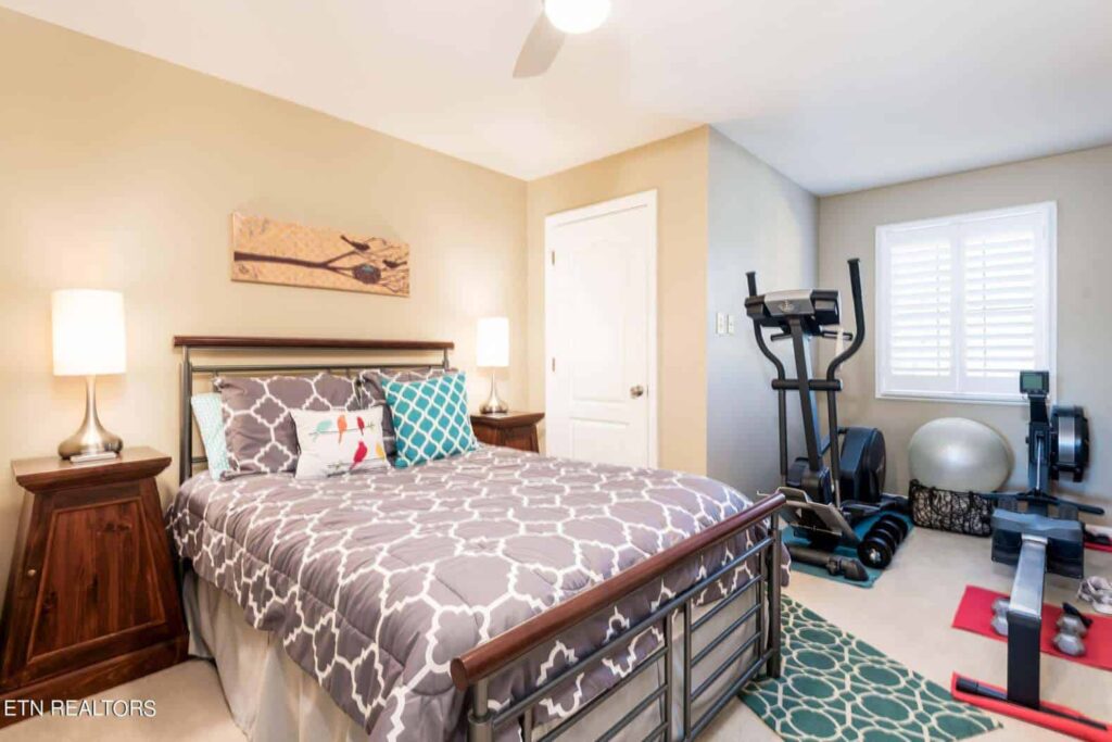 550-Riverfront-182328050157