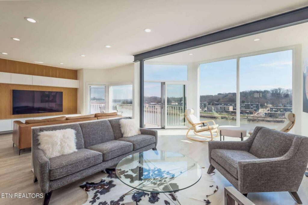 556-Riverfront-246673570