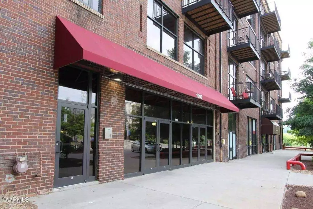 Candy-Factory-Lofts-305-133911316655