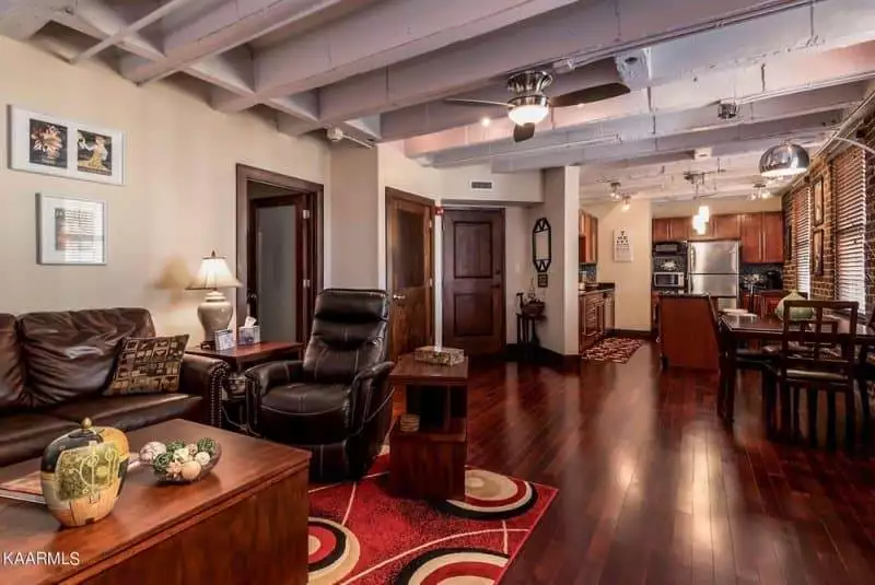 Crown-Court-Condominiums-331405256