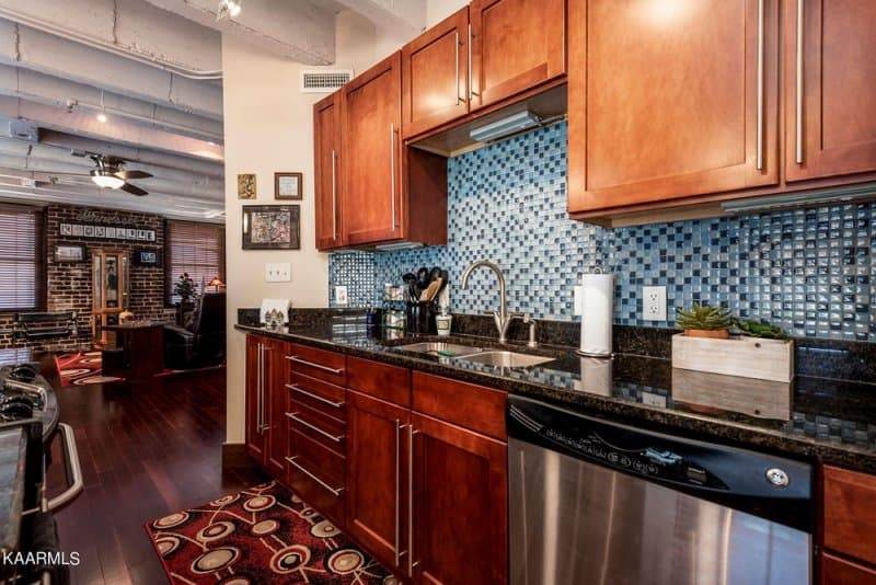 Crown-Court-Condominiums-346601162