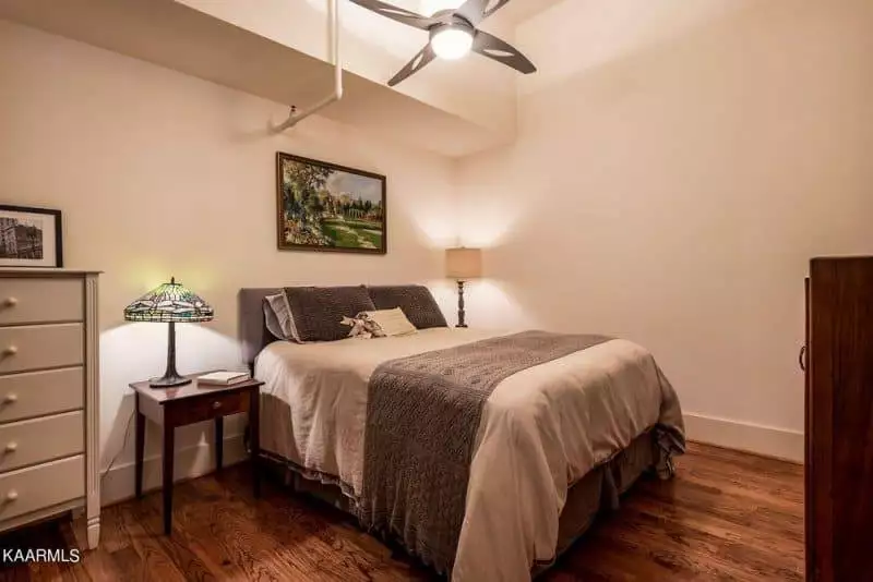 Gallery-Lofts-402-654975520