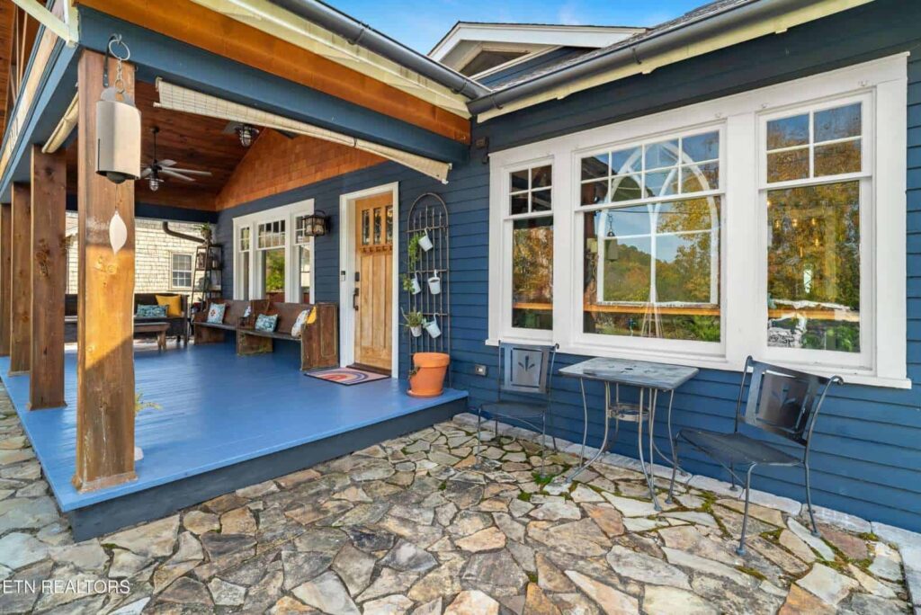 Montclair-4815099921
