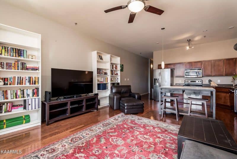 Residences-at-Market-Square-303-12116325