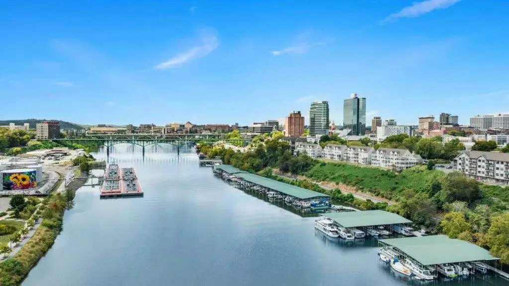 Riverfront-Way-500