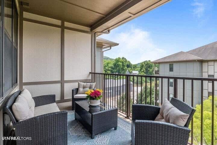 Riverwalk-526-165329546963