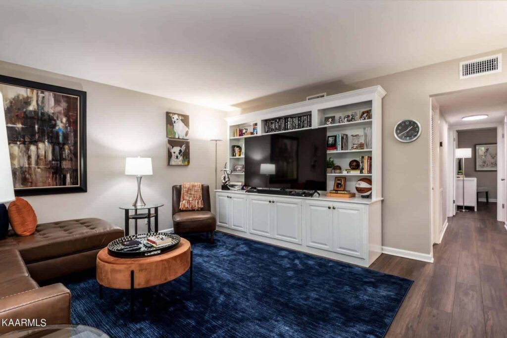 Sequoyah-Square-Condominiums-520-232034339126