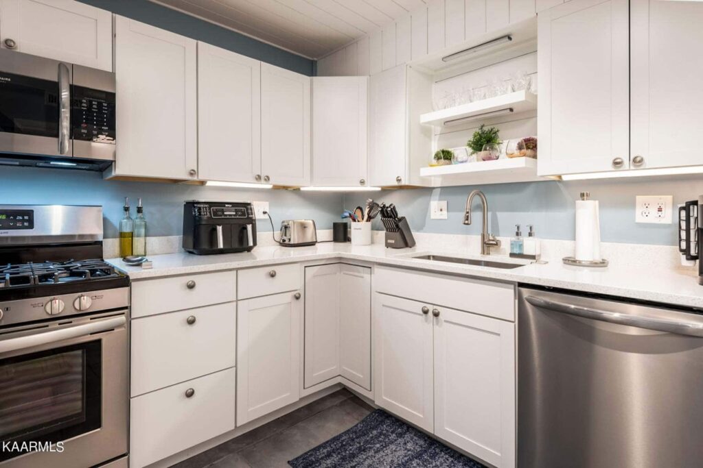 Sequoyah-Square-Condominiums-520-232046142911